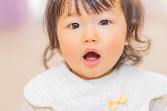 【池田市・小児矯正】「この子、口がいつも開いてる…」それ、将来の歯並びに影響します！｜桑田歯科